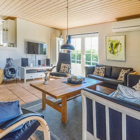 Lovely In Tarm With Kitchen * Fjerbæk